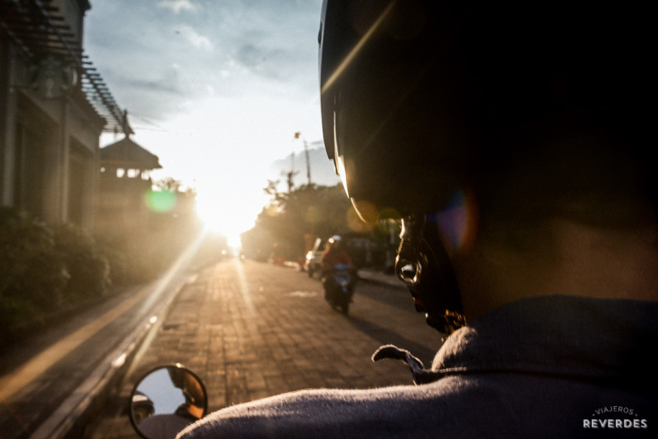 En moto por Bali